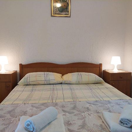 Apartments Hodanic Krk Town Kamer foto