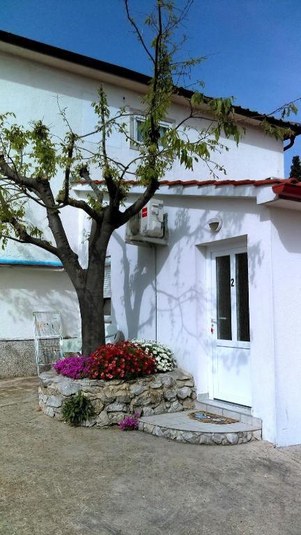 Apartments Hodanic Krk Town Buitenkant foto